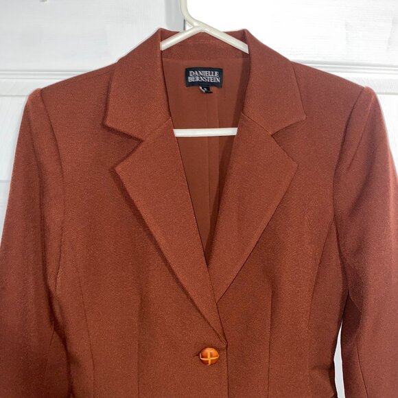 Danielle Bernstein Fitted Blazer - Picture 2 of 3